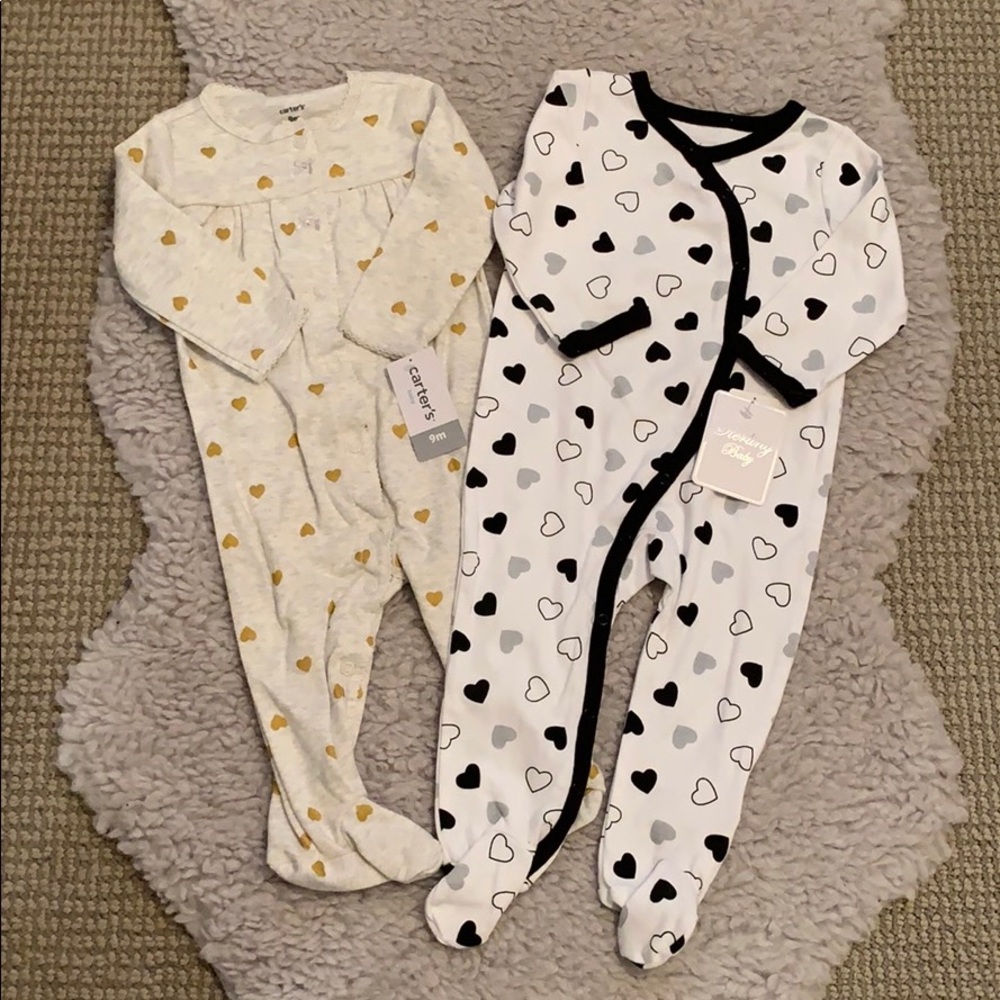 Carter’s & Sterling Baby - Heart Print Bodysuit 🖤